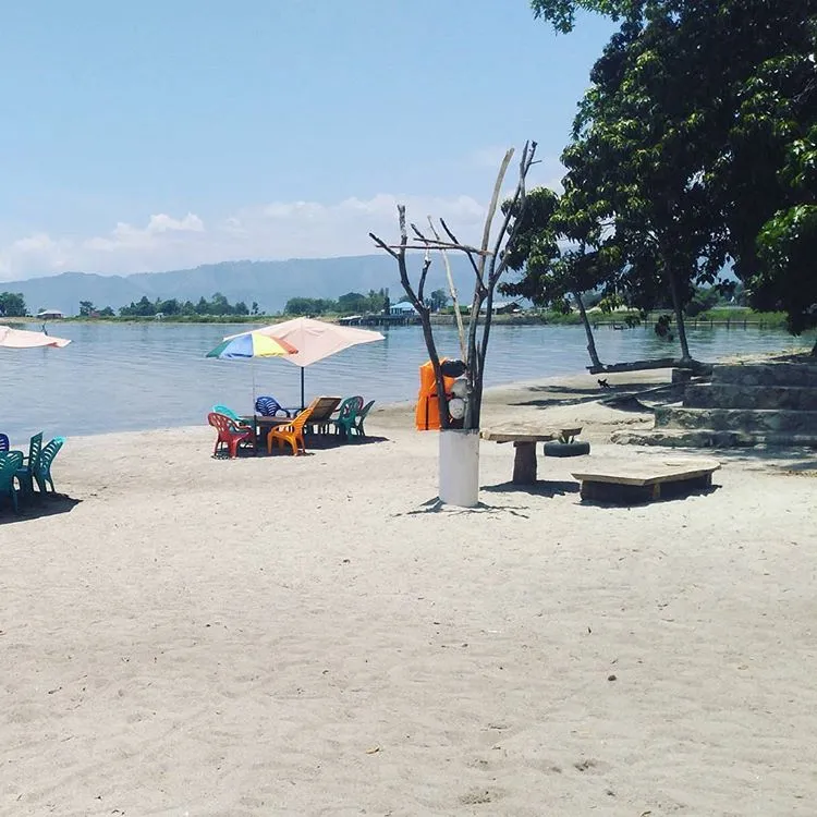 Nuansa Pantai Indah Sipinggan