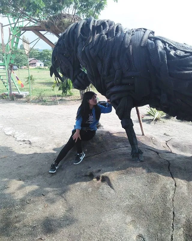 Patung Kuda ( Hoda ) di Pantai Batu Hoda