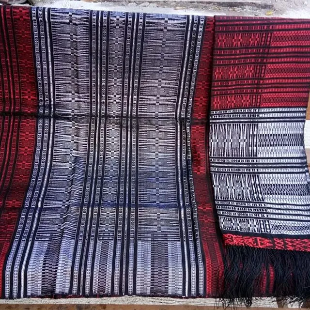 Ulos Batak dan Fungsinya