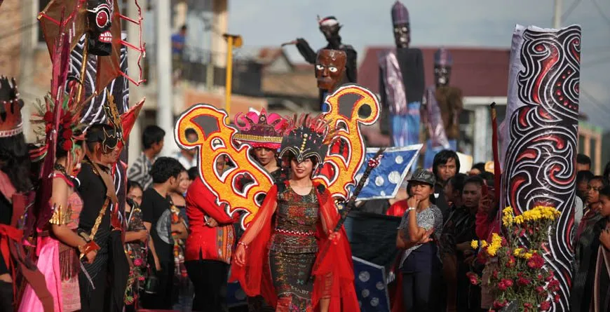Sakiskan Tarian Sigale gale di Sigale gale Karnaval