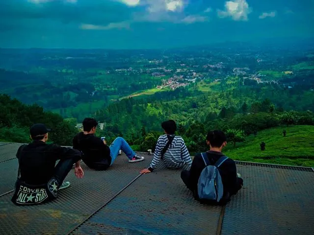 Paralayang Bogor Friends