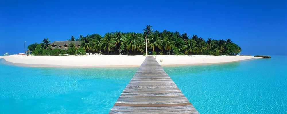 Via visitpulaupari.com