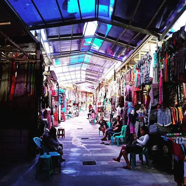 Pasar Tomok Samosir