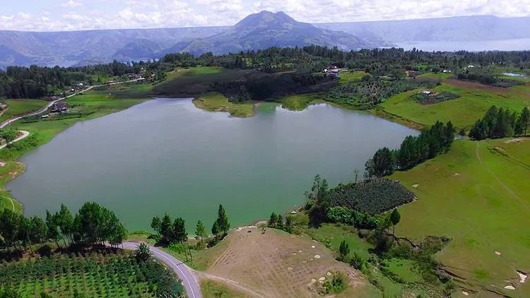 Danau Sidihoni
