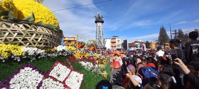 Festival Buah Dan Bunga