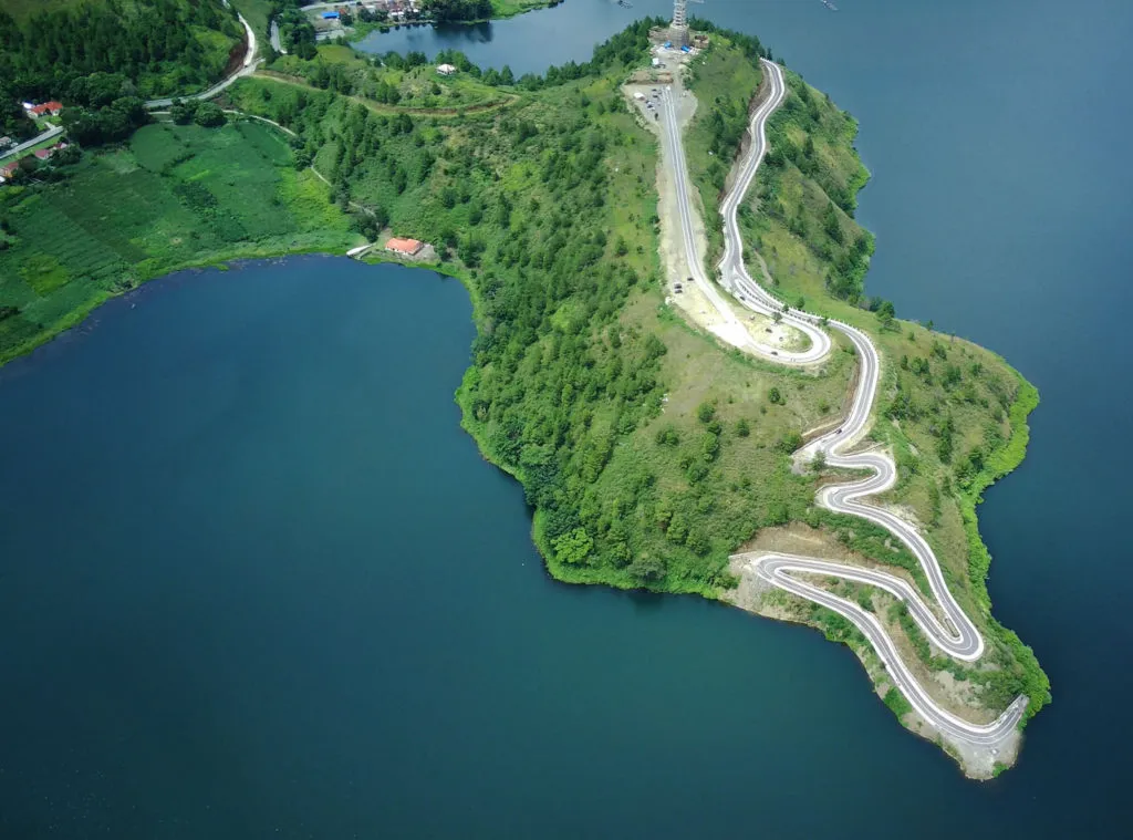 Panatapan Danau Toba di Bukit Sibea-bea