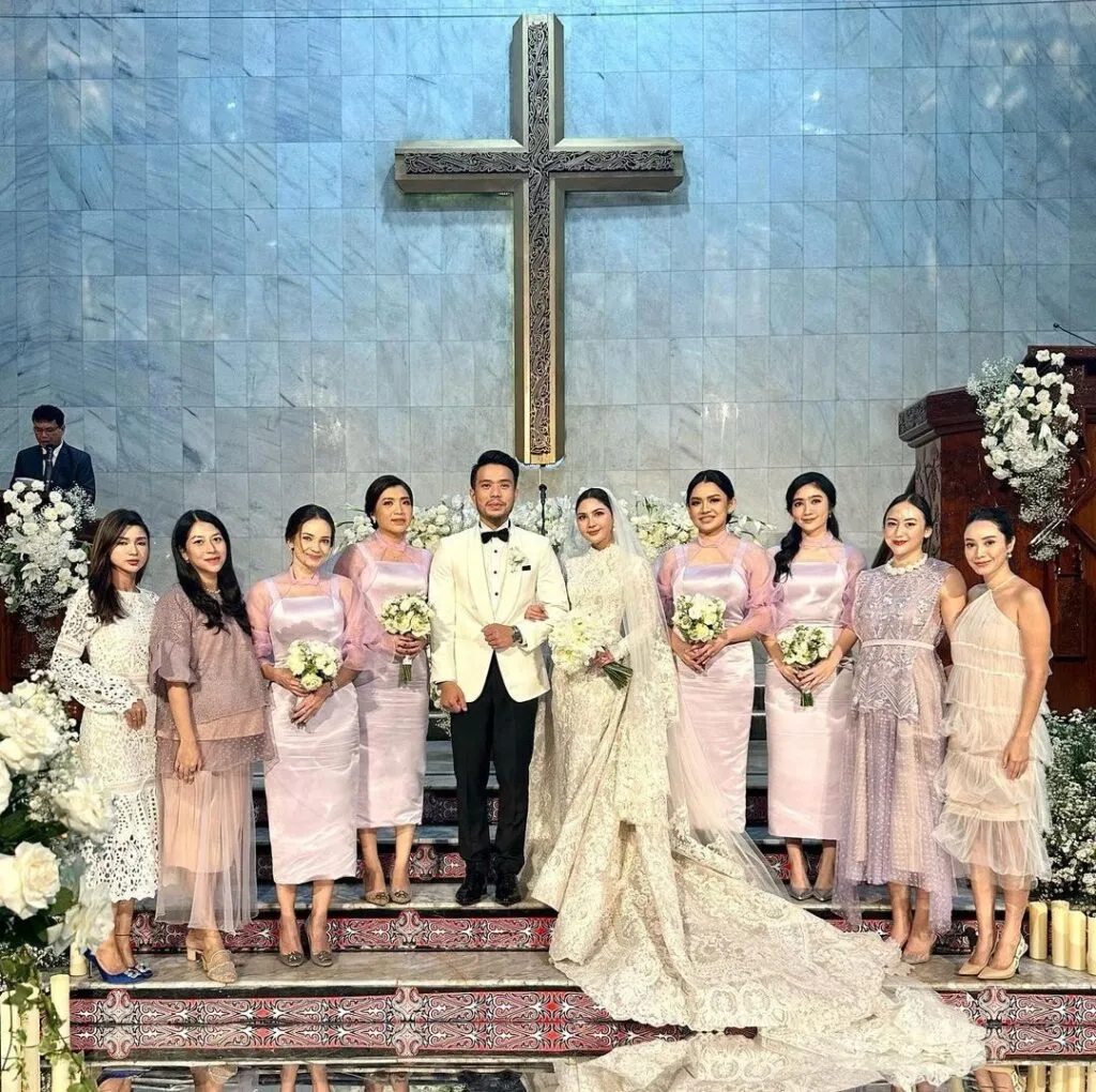 Pemberkatan Jessica Mila & Yakup Bagian Prosesi Pernikahan Adat Batak (Kristen)